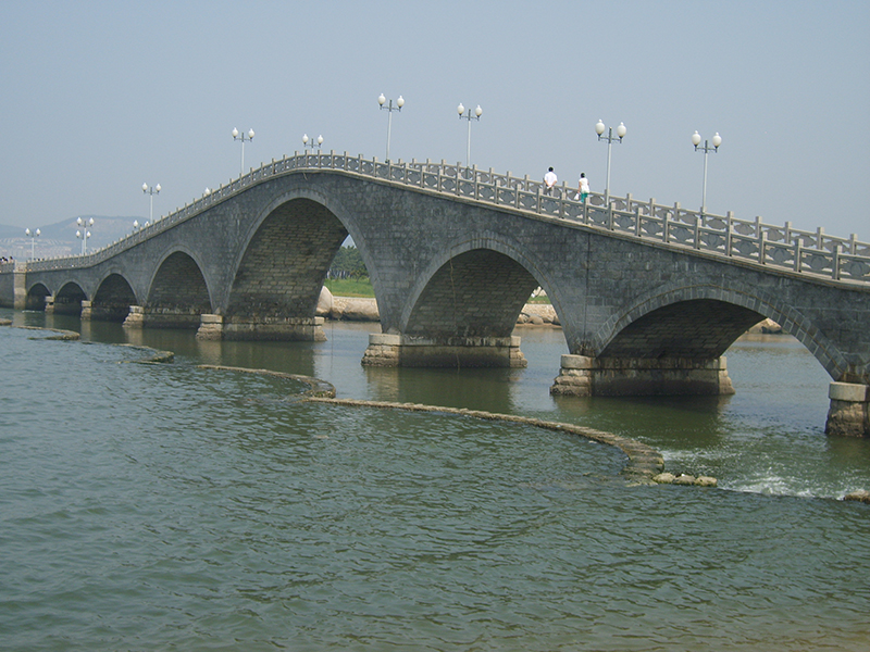 古建式的桥栏杆