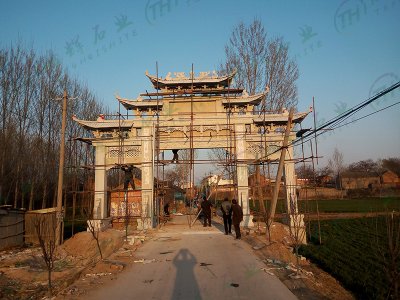 村口石牌坊安装案例