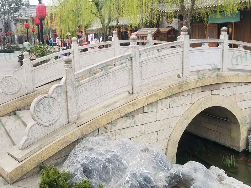 河南洛阳洛邑古城桥栏杆