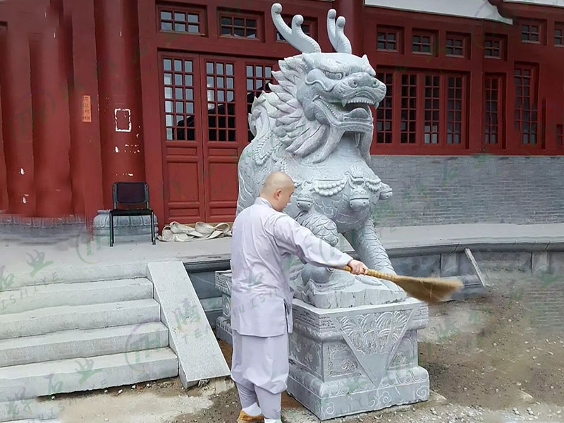 辽宁本溪财神寺 寺庙栏杆 狮子 大象 貔貅 麒麟寺庙栏杆 石狮子 石大象 石貔貅 石麒麟