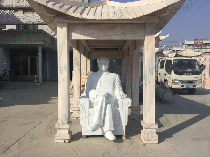 毛主席雕像