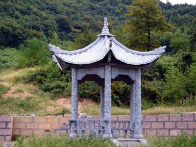 旅游区单层石亭子 