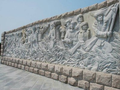 红色主题石雕壁画