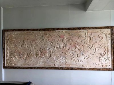 晚霞红石雕壁画