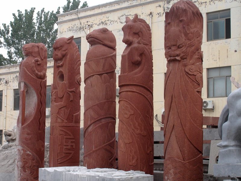 红砂岩石雕生肖柱