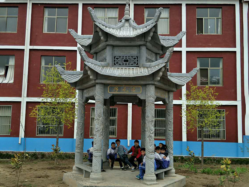 校园双层石凉亭