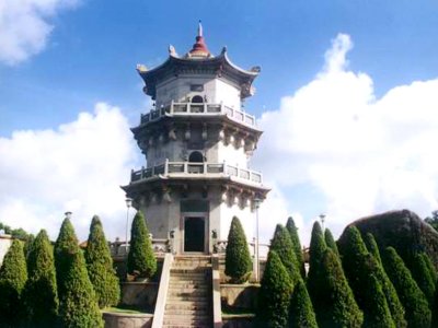 景区三层石亭子