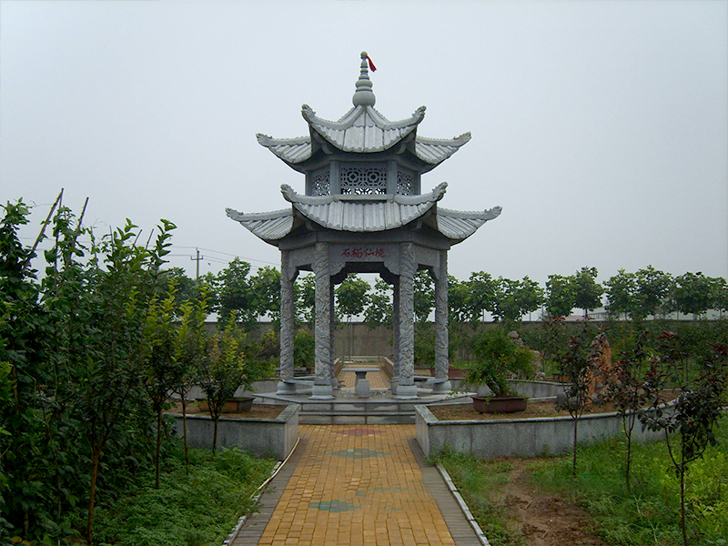 景区双层石凉亭