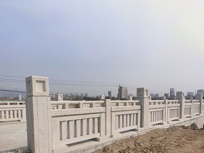 河南南阳西峡封店桥黄锈石栏杆安装案例图