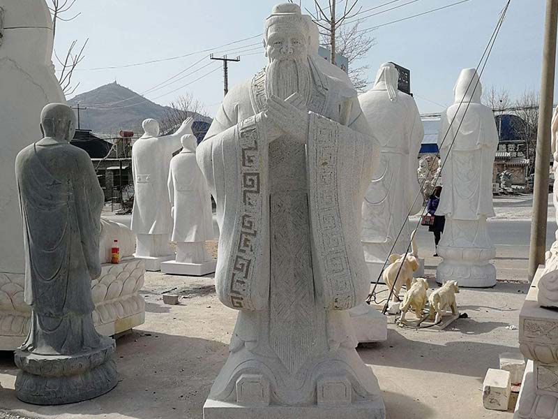 芝麻白石雕孔子像